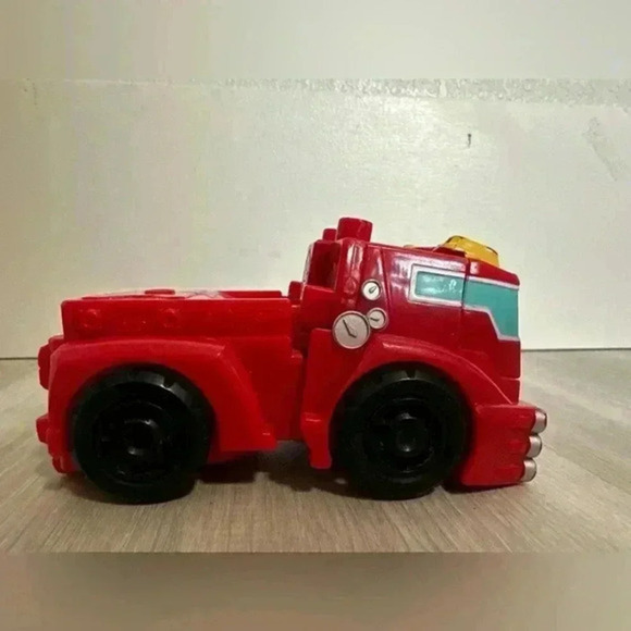 Transformers Rescue Bots Rescan Heatwave the Fire-Bot Truck Playskool Heroes Toy - Picture 4 of 7